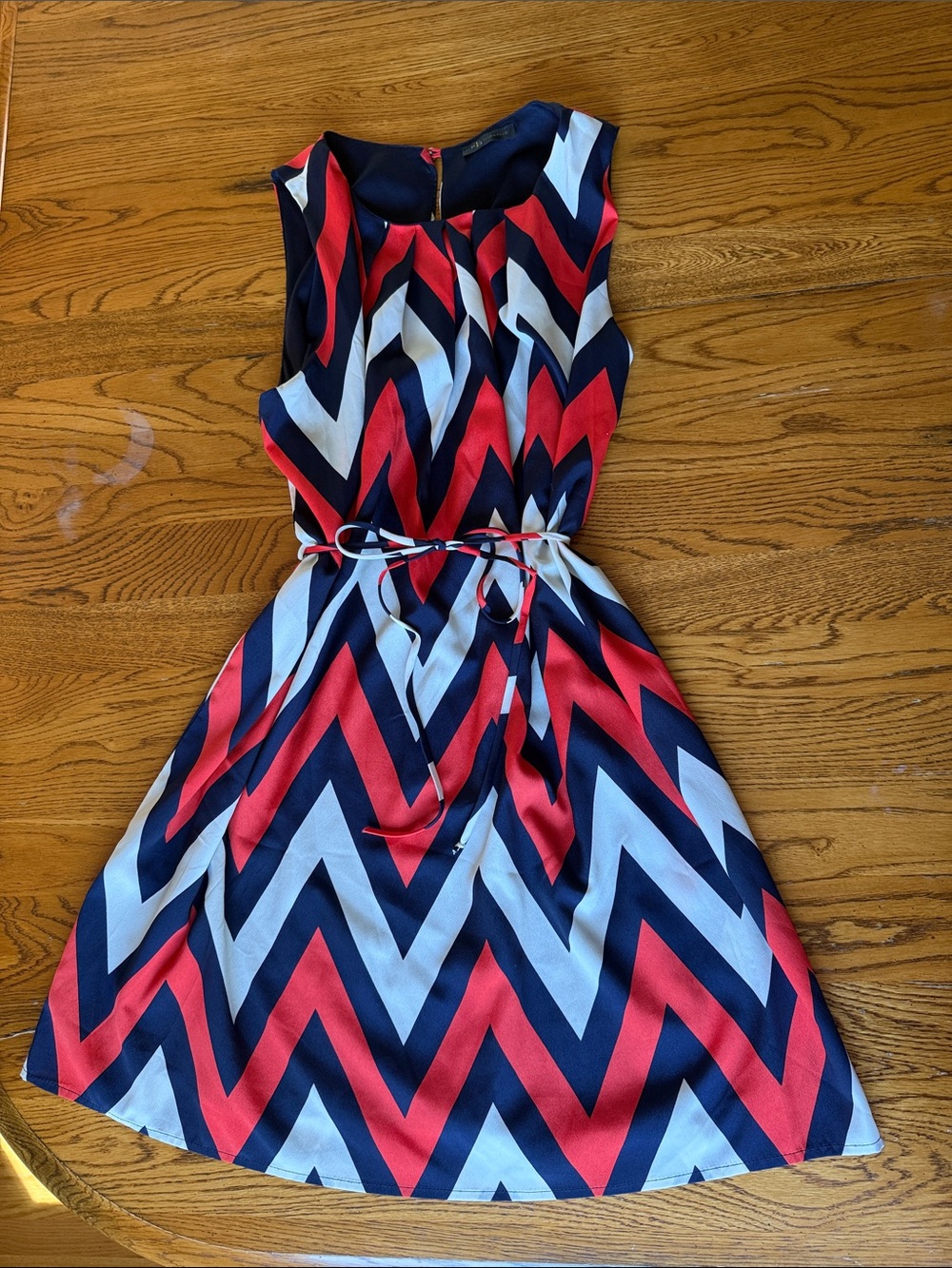 Sleeveless Chevron Midi Dress in Navy, Red & White - Classic Fit